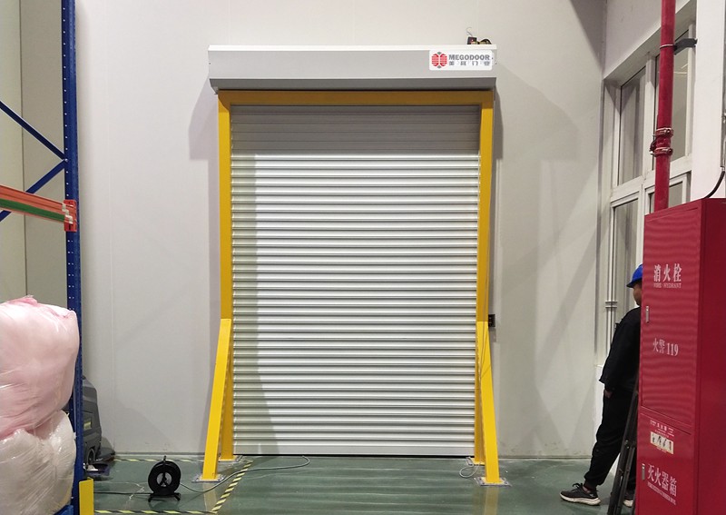 有CE认证的电动卷帘门插图3 有CE认证的电动卷帘门插图3